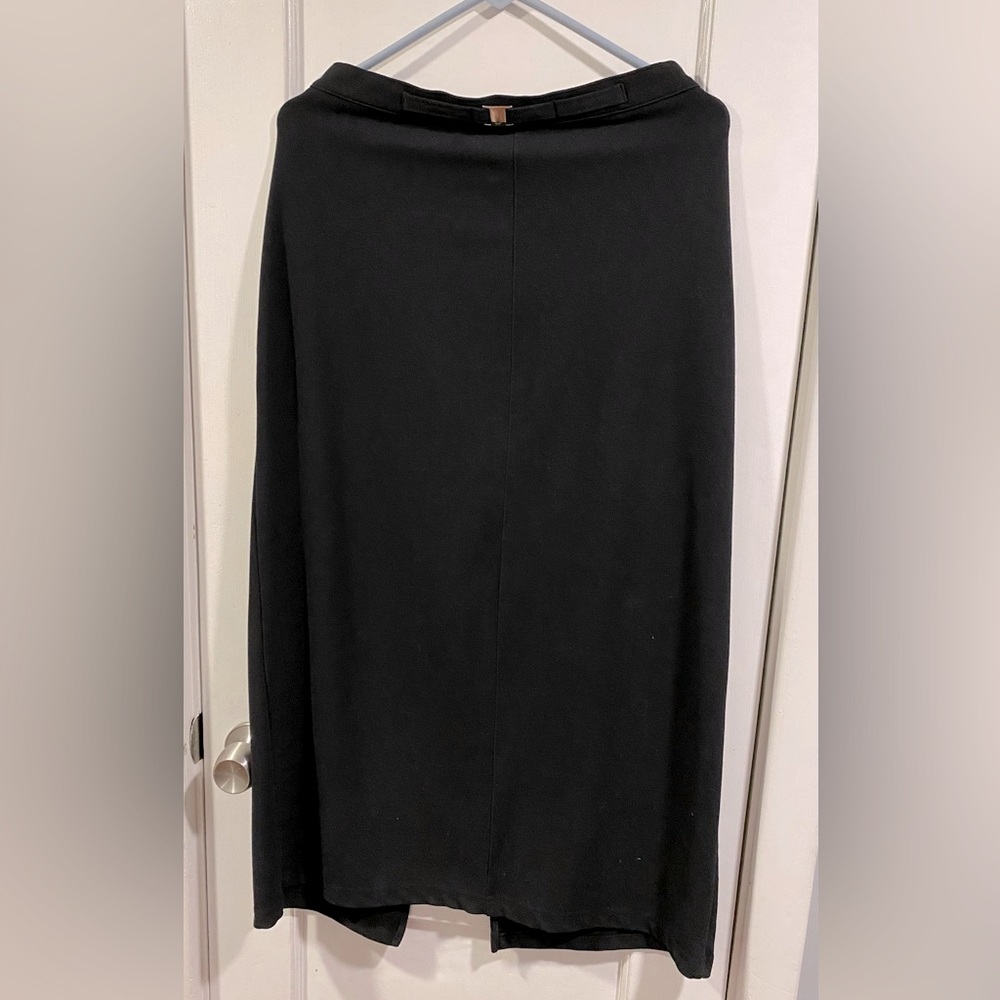 Jaclyn Smith long Black Skirt